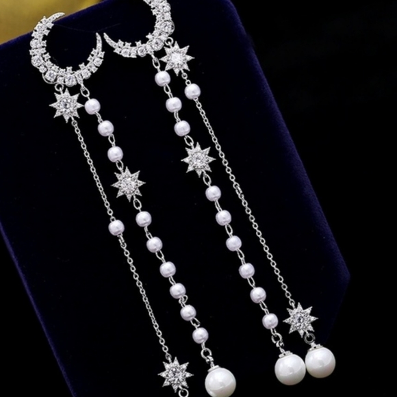 Moon stud dangle earrings - Picture 2 of 4